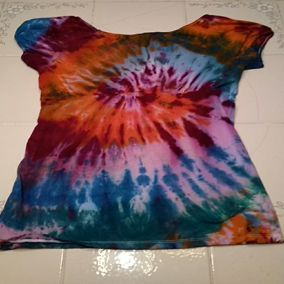 Tye Dye size large top. 53 - Picture 2 of 2